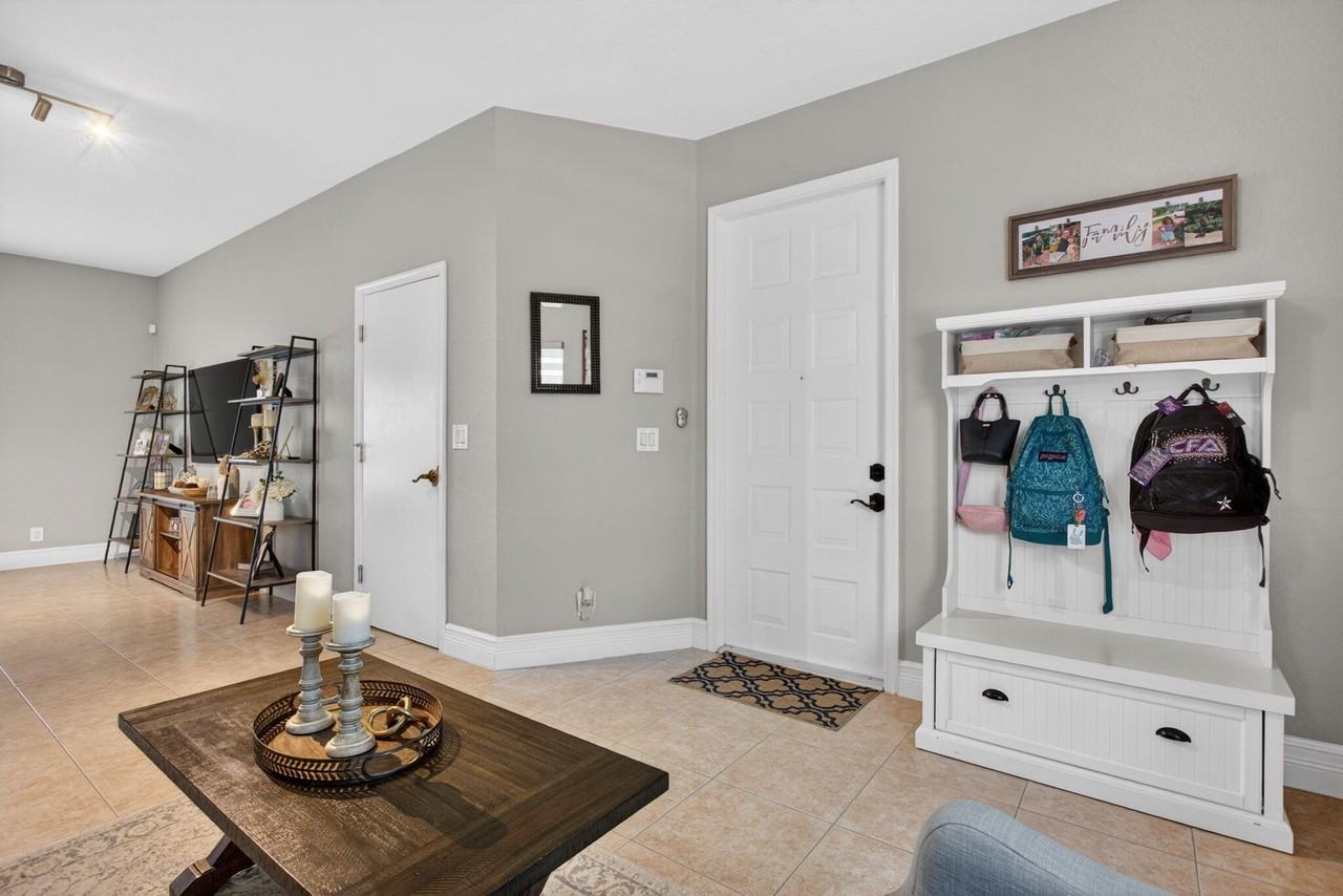 4735 Nw 120th Way - Photo 7 of 36