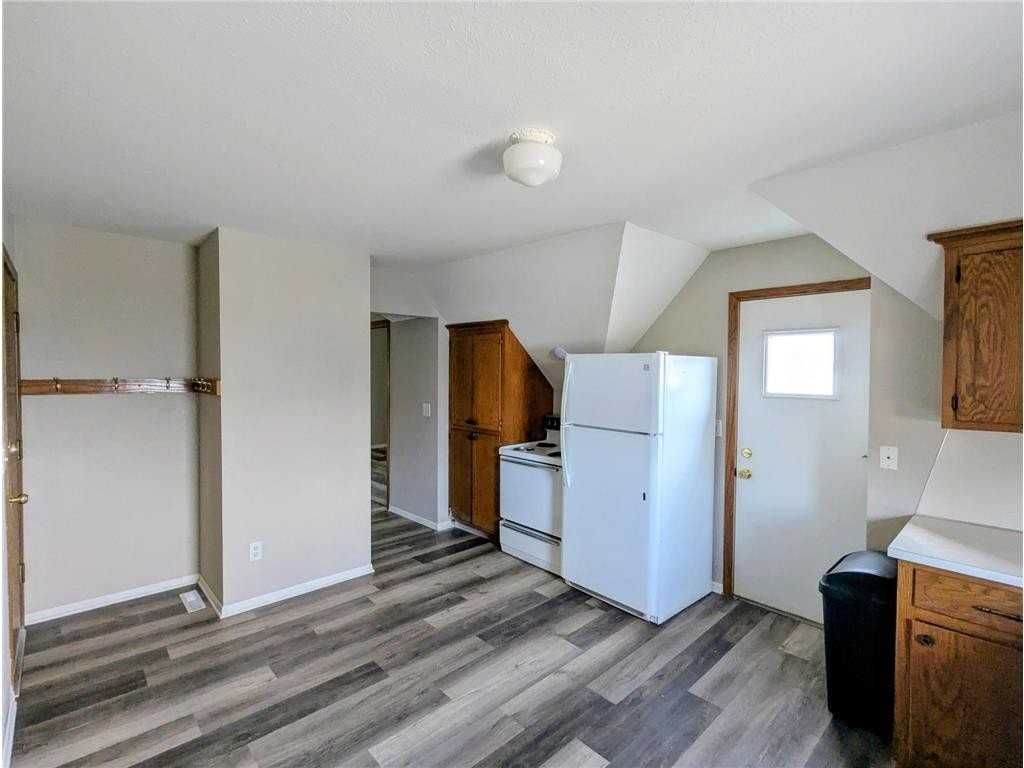 825 Jessamine Ave E #2 - Photo 4 of 8