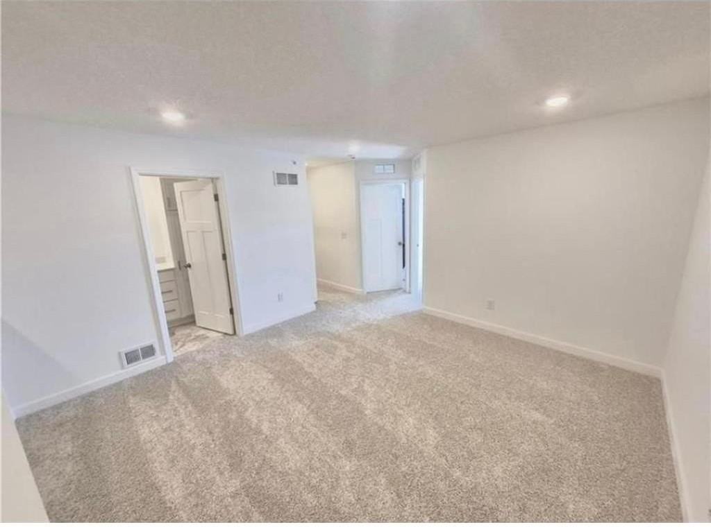 14953 Archdale Ln - Photo 3 of 5