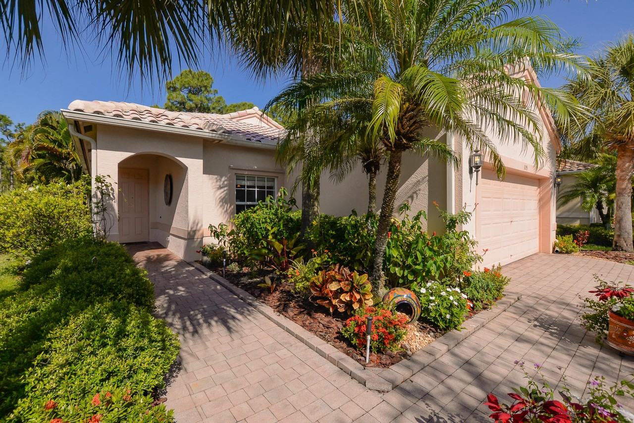 329 Nw Treeline Trce - Photo 2 of 49