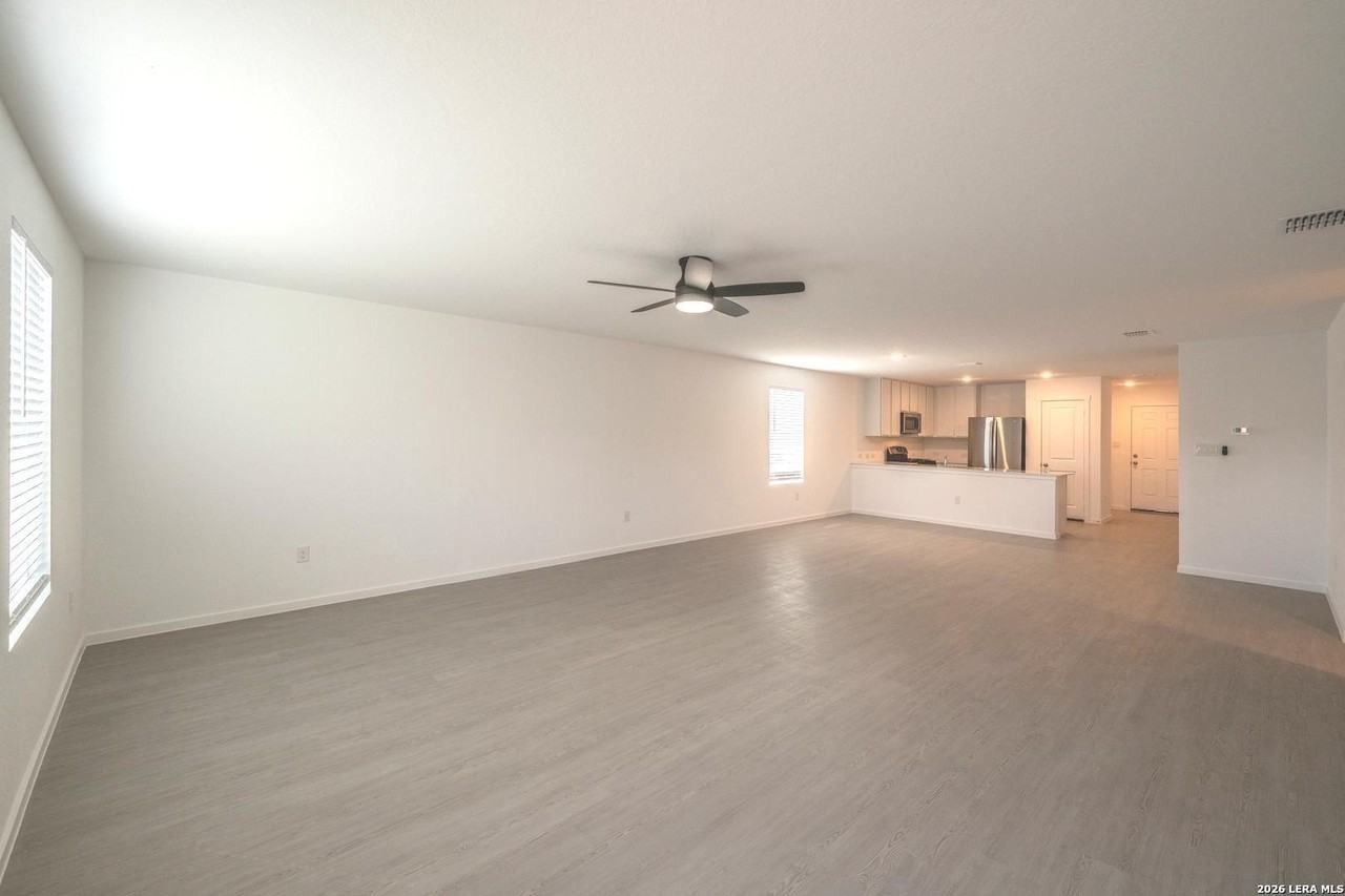 287 Bailey Blf - Photo 3 of 22