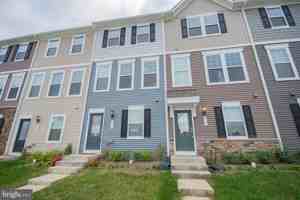 featured image of 34 Coolidge Ave
