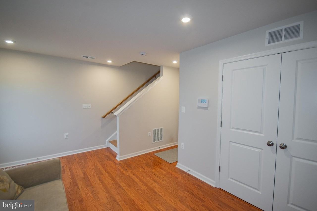 34 Coolidge Ave - Photo 5 of 46