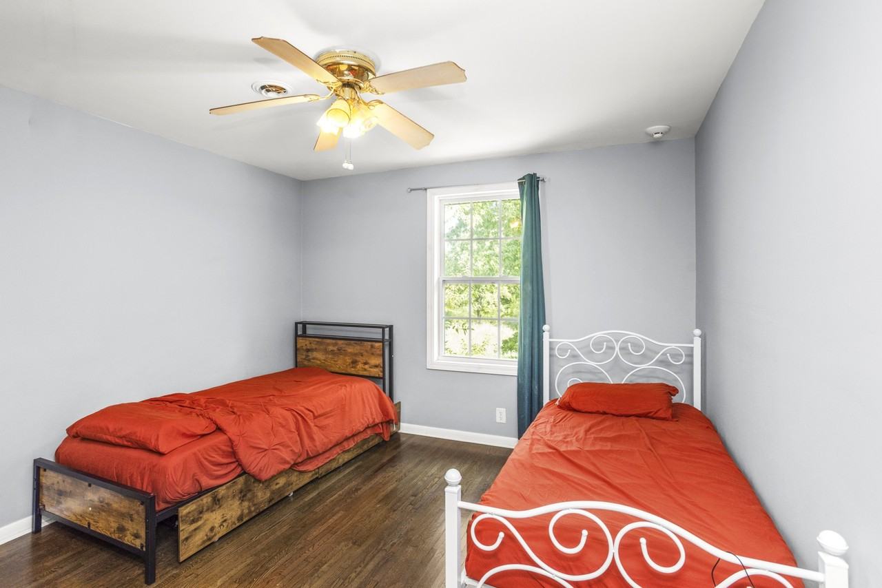 1717 Hudson Rd ##A - Photo 6 of 12