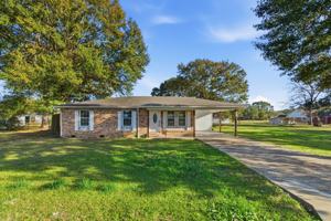 featured image of 452 Scenic Dr