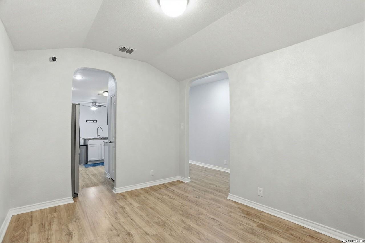 6034 Palmetto Way - Photo 6 of 27