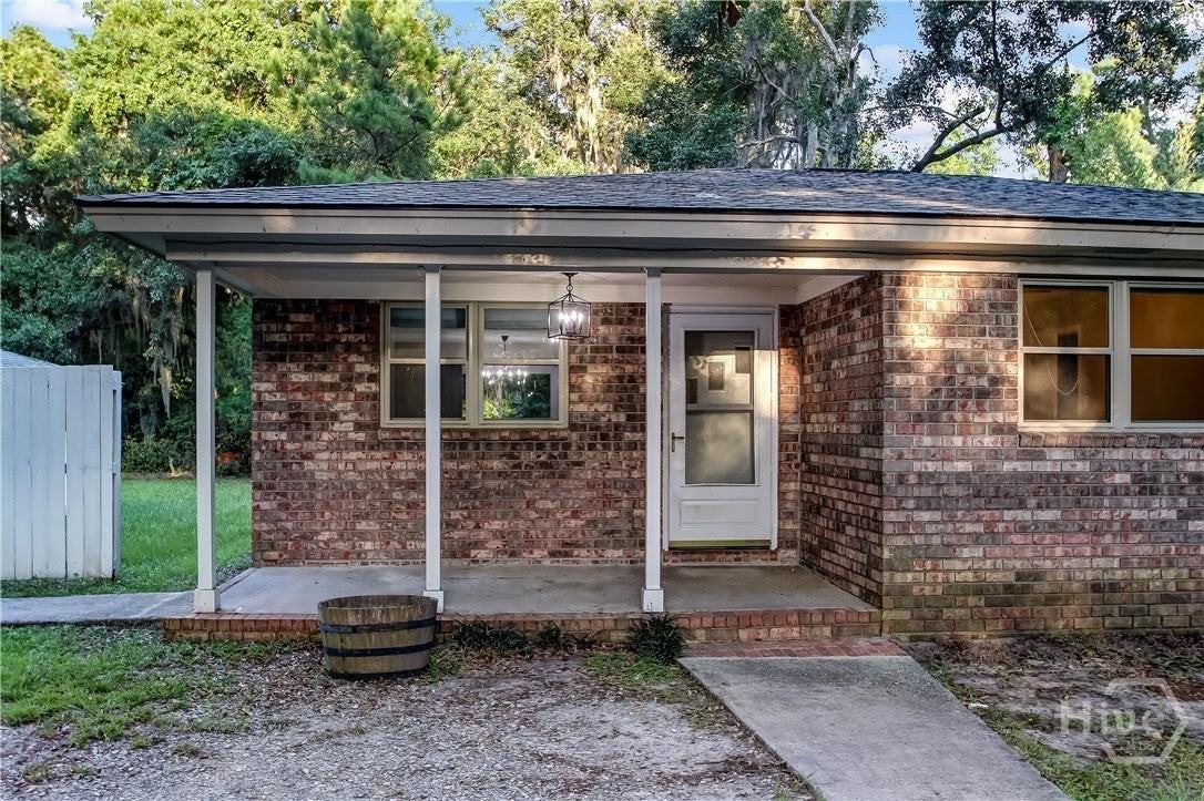 8618 Ferguson Ave - Photo 2 of 24
