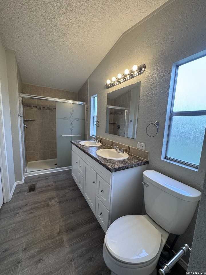 134 Rolling Hills Dr - Photo 5 of 14