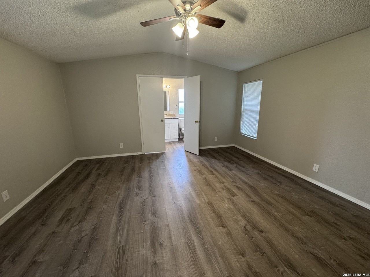 134 Rolling Hills Dr - Photo 6 of 14
