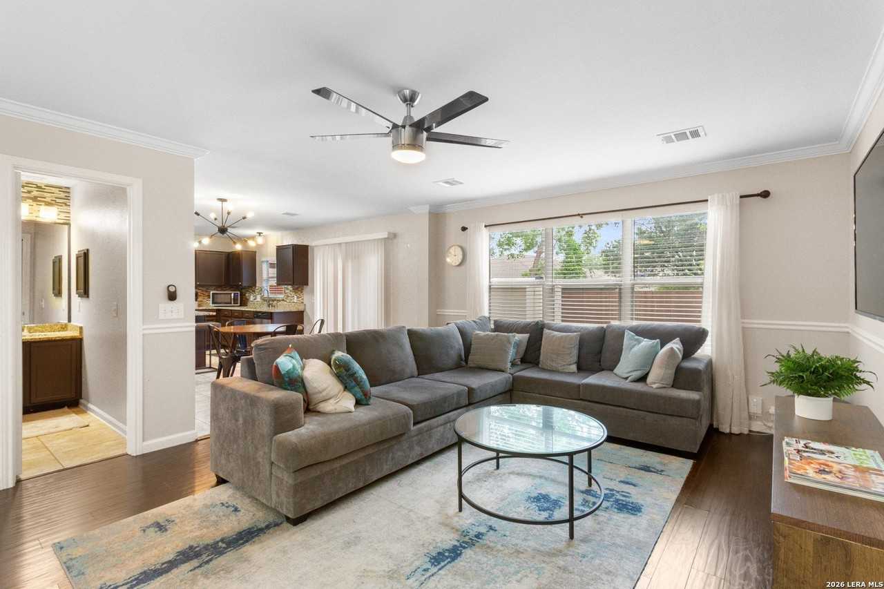 13223 Regency Trl - Photo 4 of 18