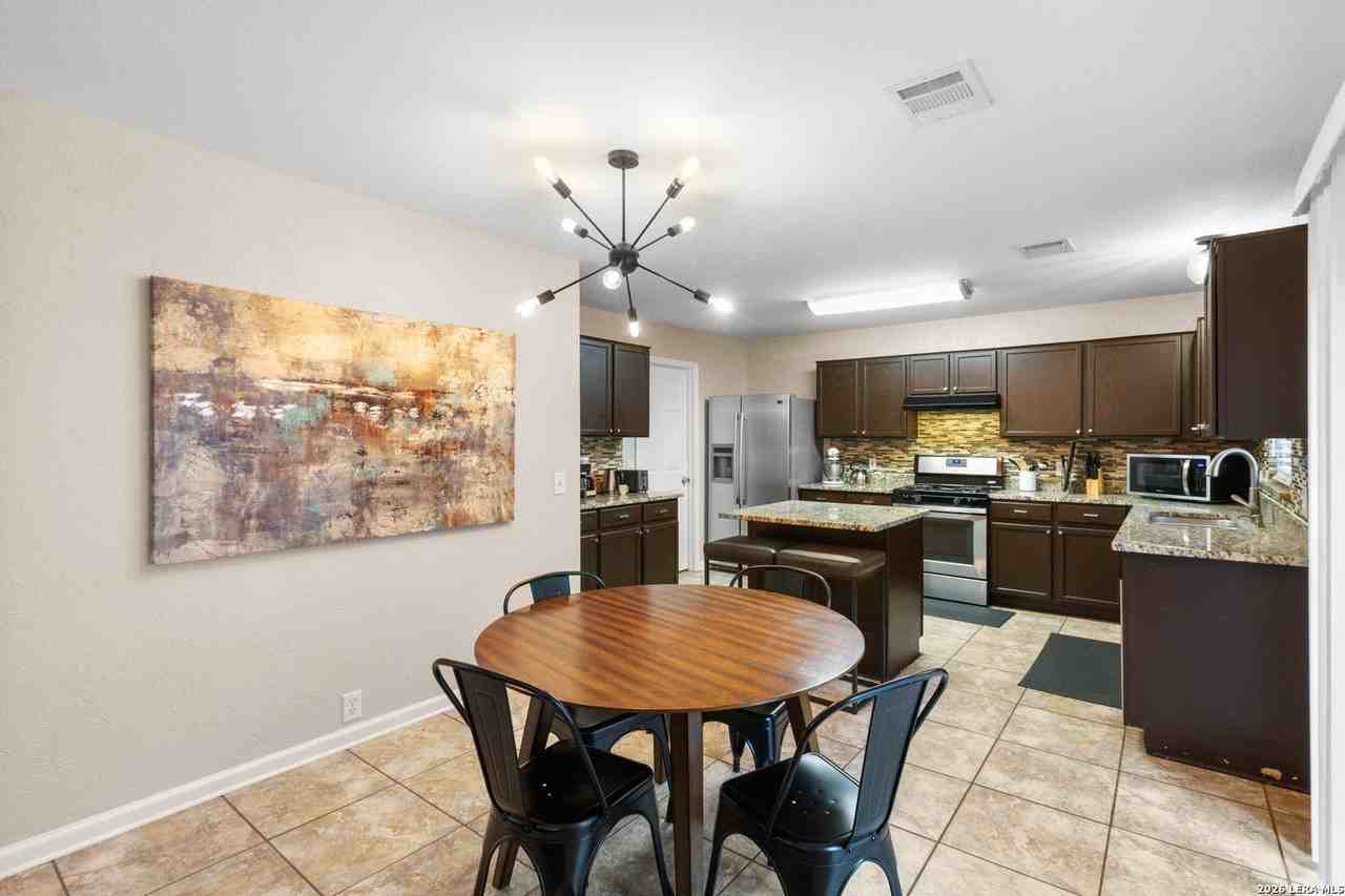 13223 Regency Trl - Photo 6 of 18