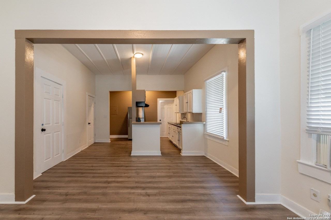 924 W Kings Hwy #1 - Photo 5 of 24