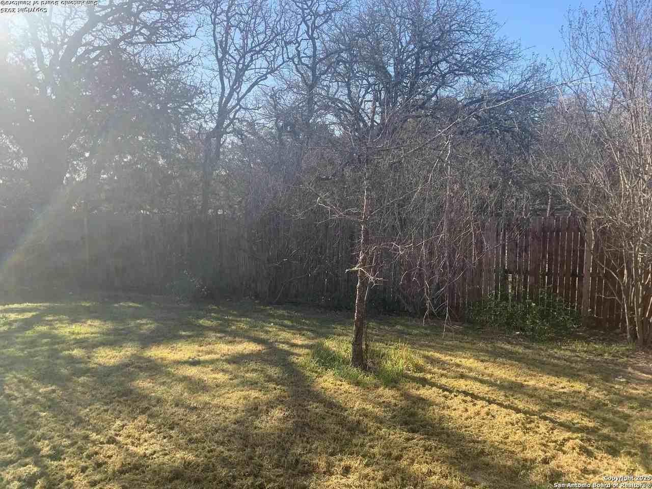 7502 Paraiso Pt - Photo 4 of 20