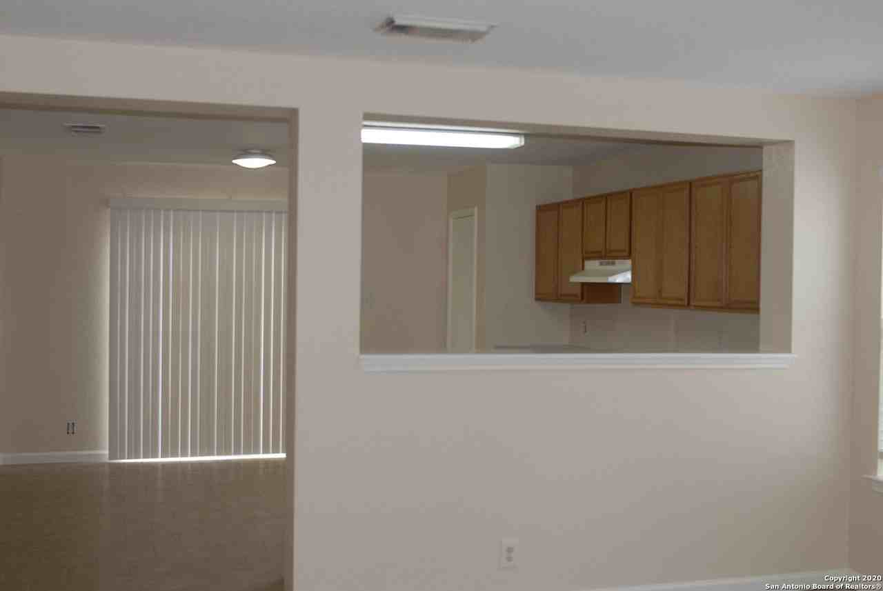 71 Montana Bay - Photo 3 of 10