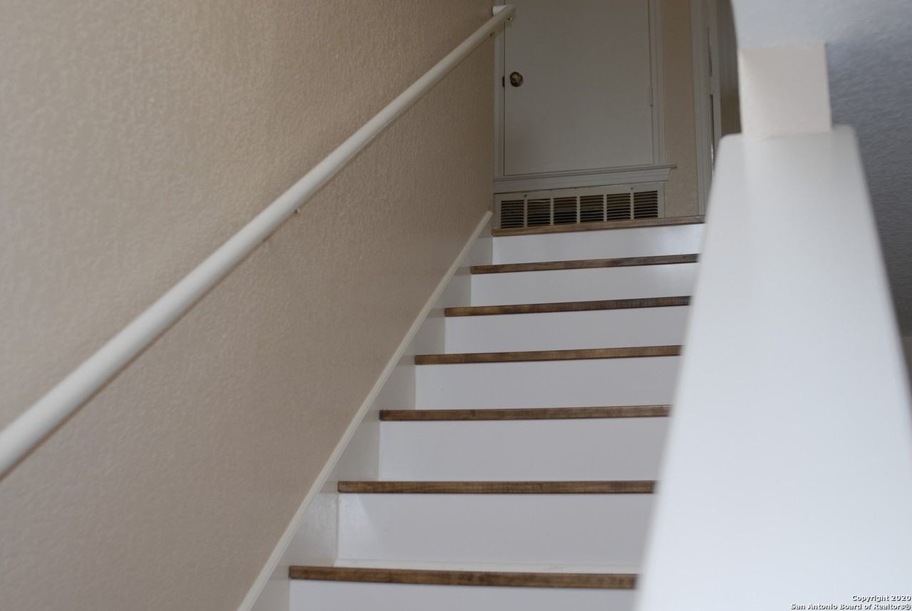71 Montana Bay - Photo 5 of 10