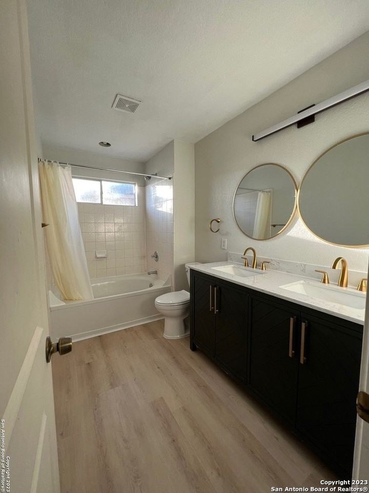 126 Agency Oaks - Photo 6 of 13