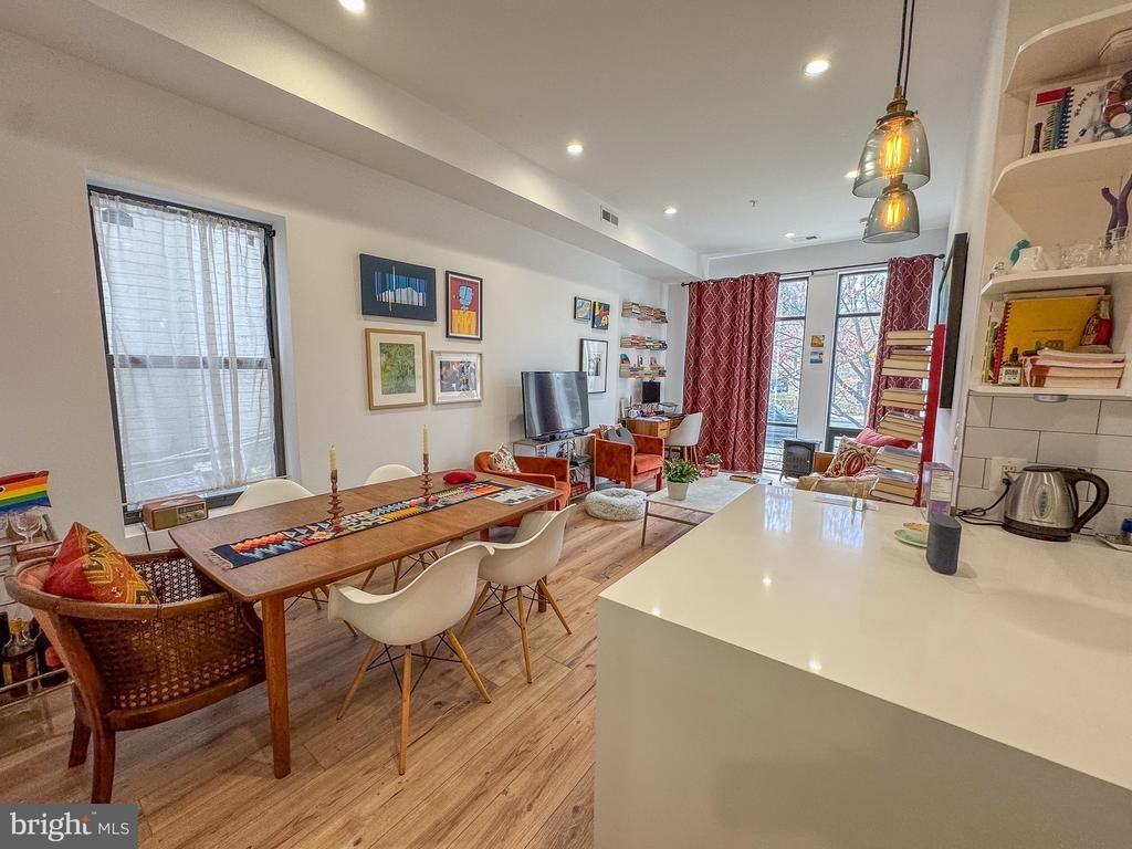 5309 Connecticut Ave Nw - Photo 7 of 17