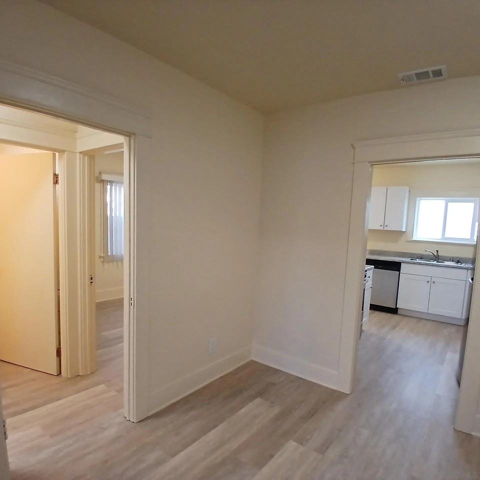 4319 Swift Ave - Photo 3 of 11