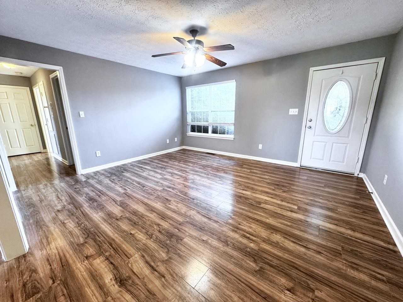 377 Kenlee Cir - Photo 2 of 11