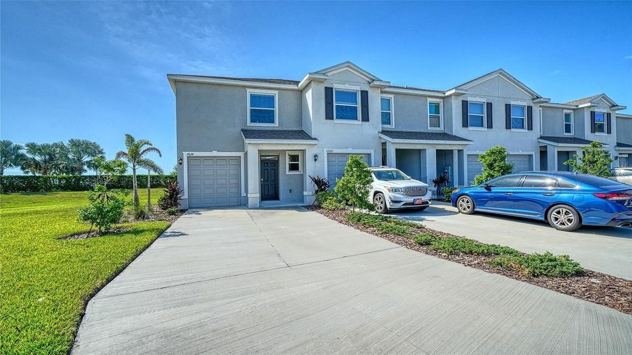 17624 Crescent Moon Loop - Photo 2 of 50