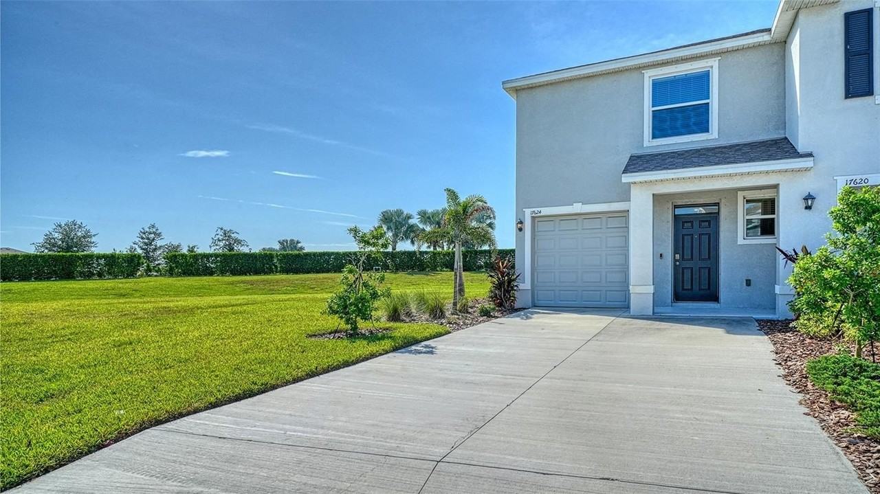 17624 Crescent Moon Loop - Photo 4 of 50