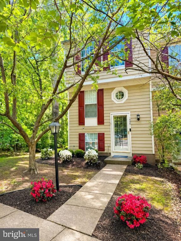 1598 Woodcrest Dr - Photo 2 of 34
