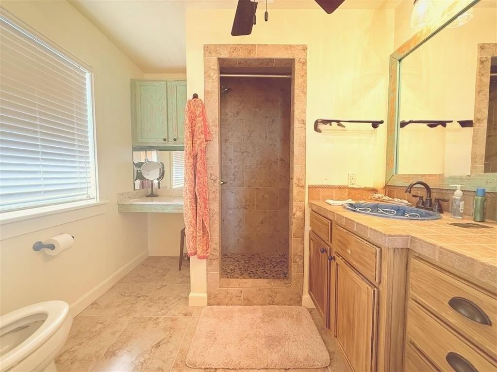 2310 Teal St - Photo 5 of 12