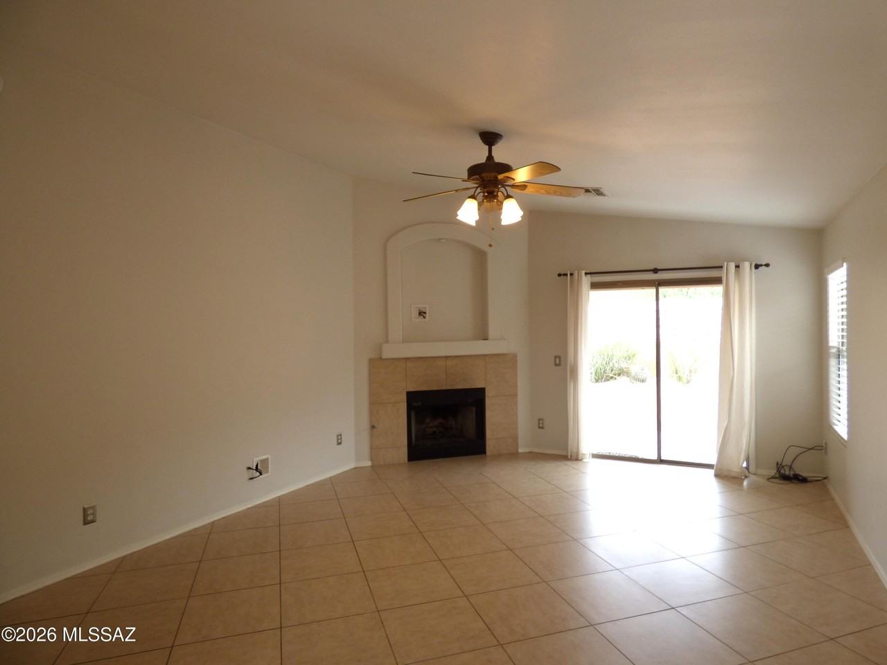 11328 N Flat Granite Dr - Photo 3 of 26