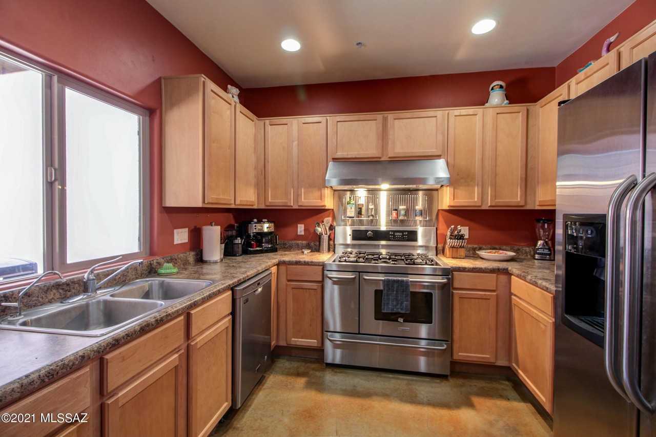 5324 S Civano Blvd - Photo 4 of 28