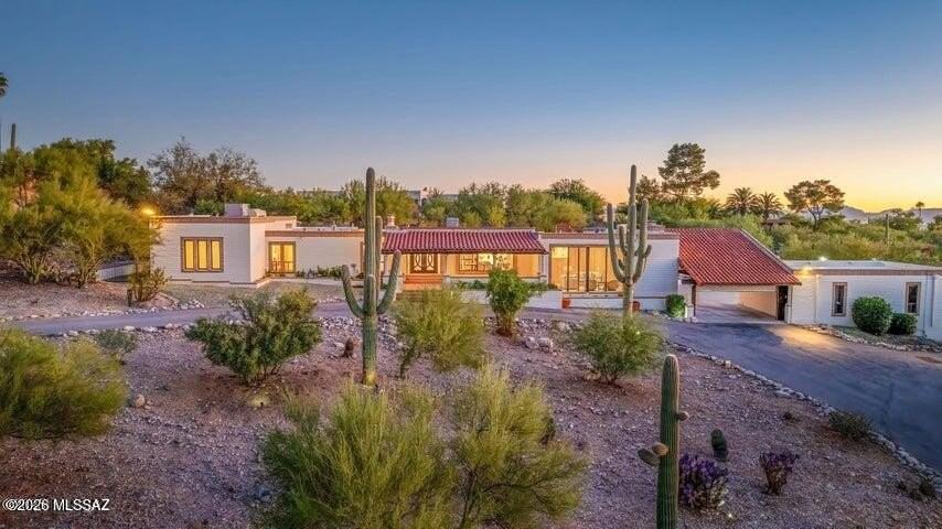 2940 E Camino Juan Paisano