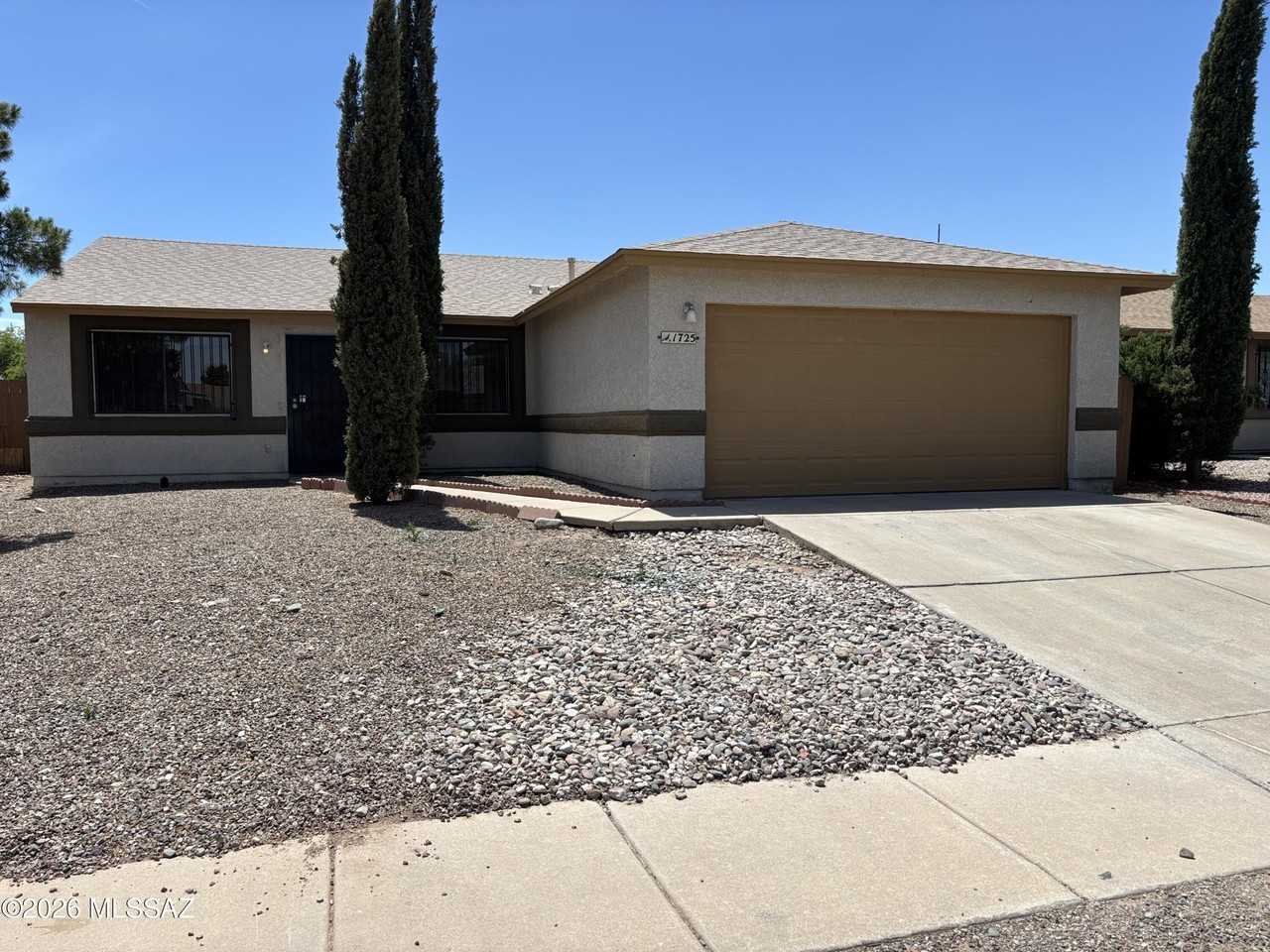 1725 W Sauvignon Dr