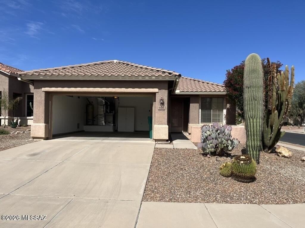 9421 N Wishing Star Dr - Photo 3 of 38
