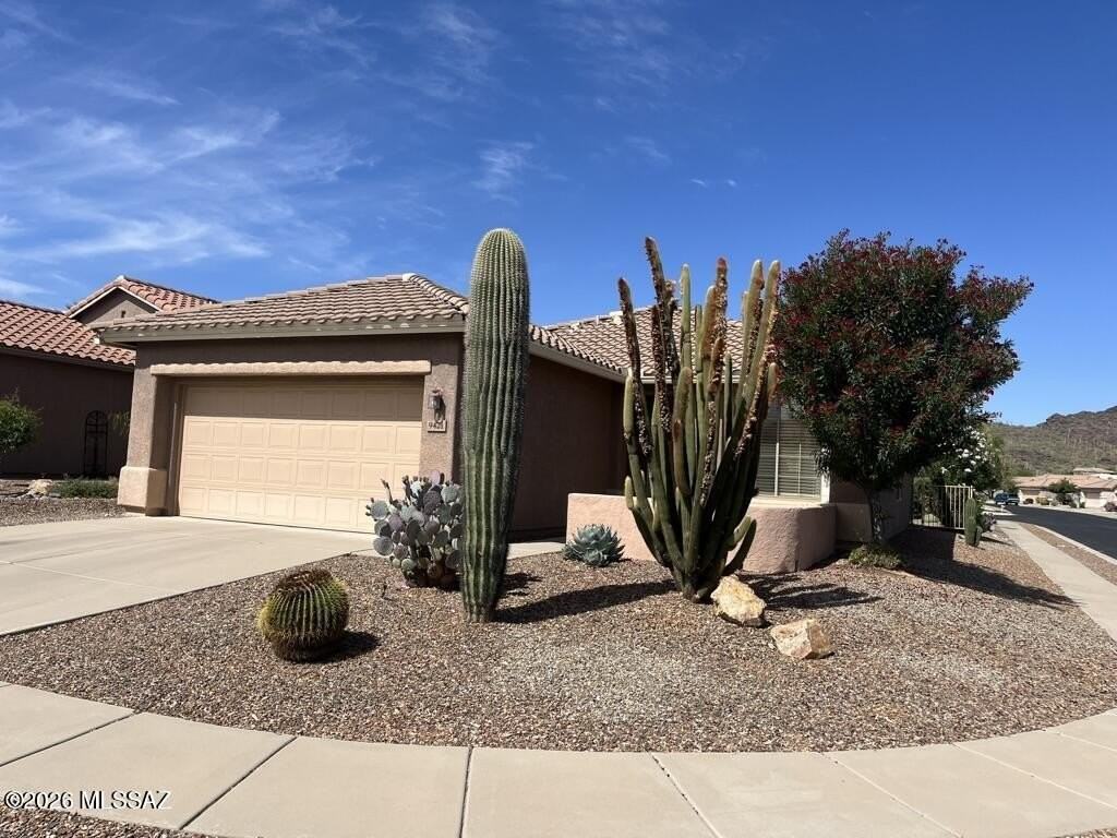 9421 N Wishing Star Dr - Photo 4 of 38