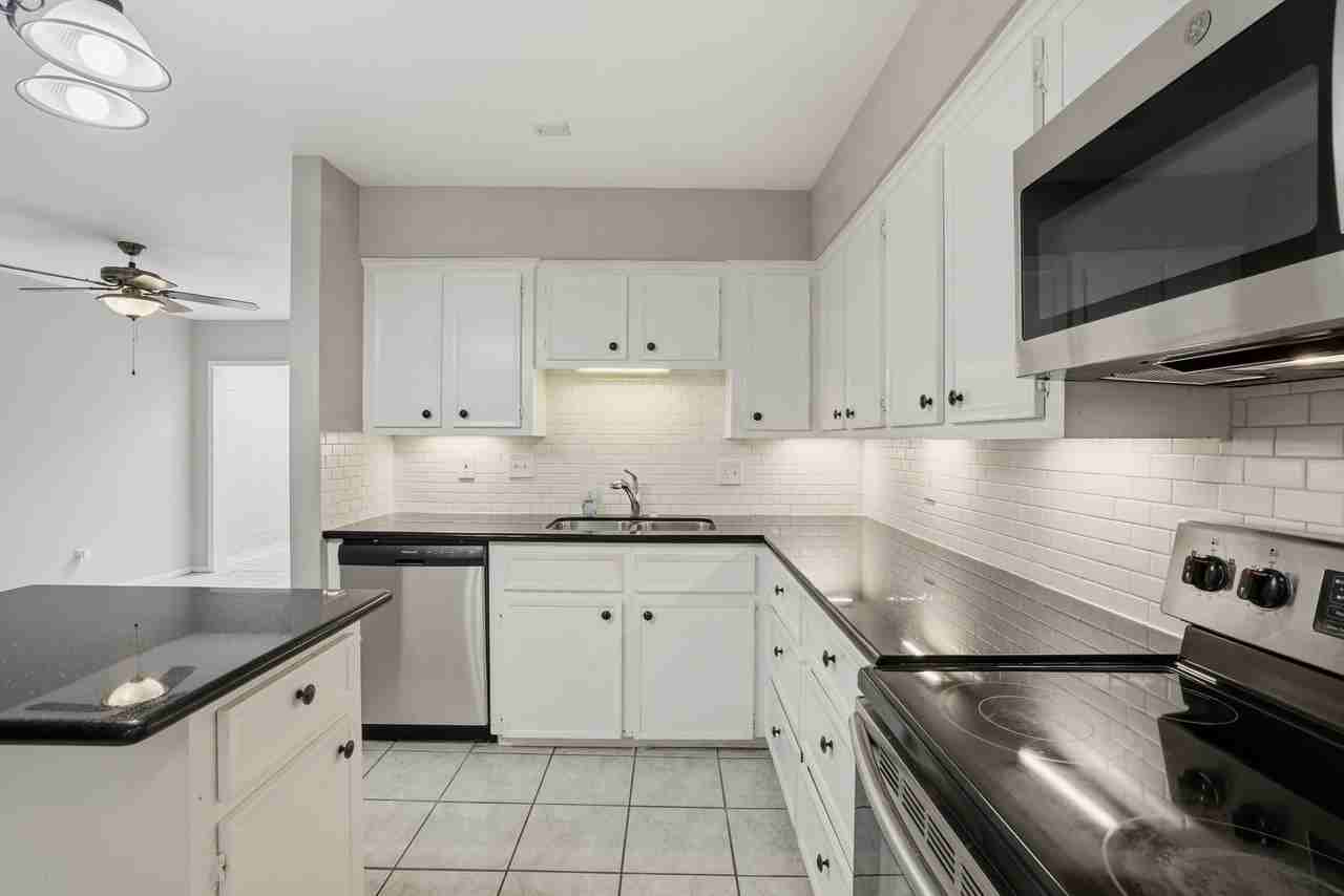2 River Creek Way - Photo 4 of 30
