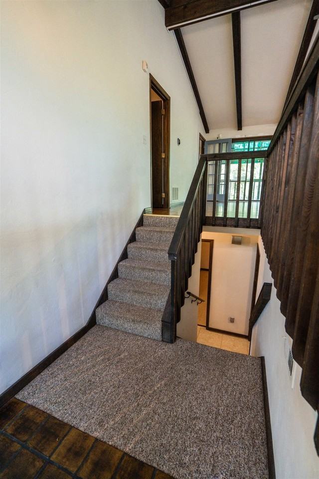 3322 Robinhood Rd - Photo 5 of 35