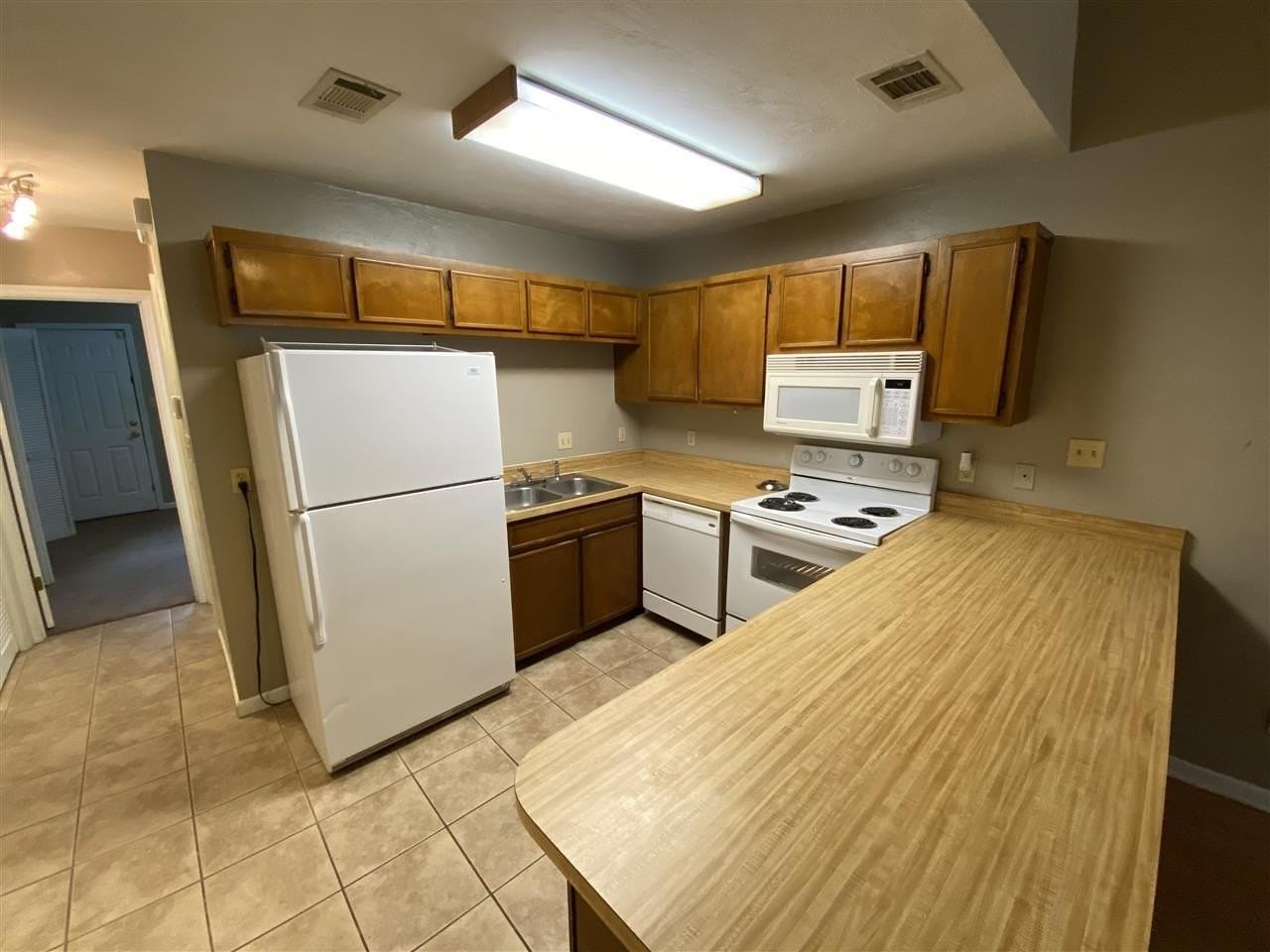 1159 Ocala Rd - Photo 5 of 11