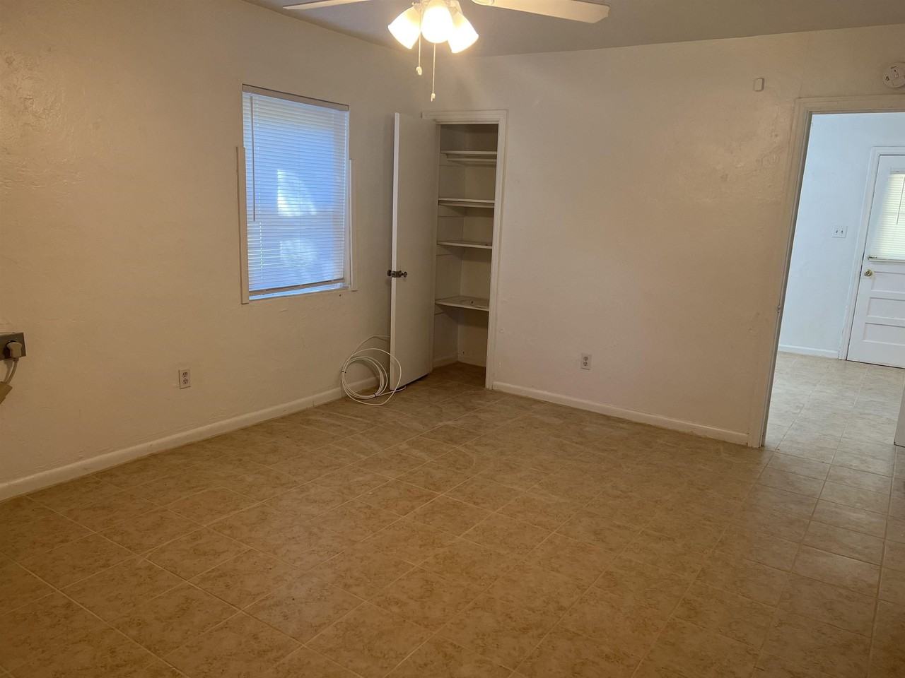 873 Campus Cir #2 - Photo 2 of 7