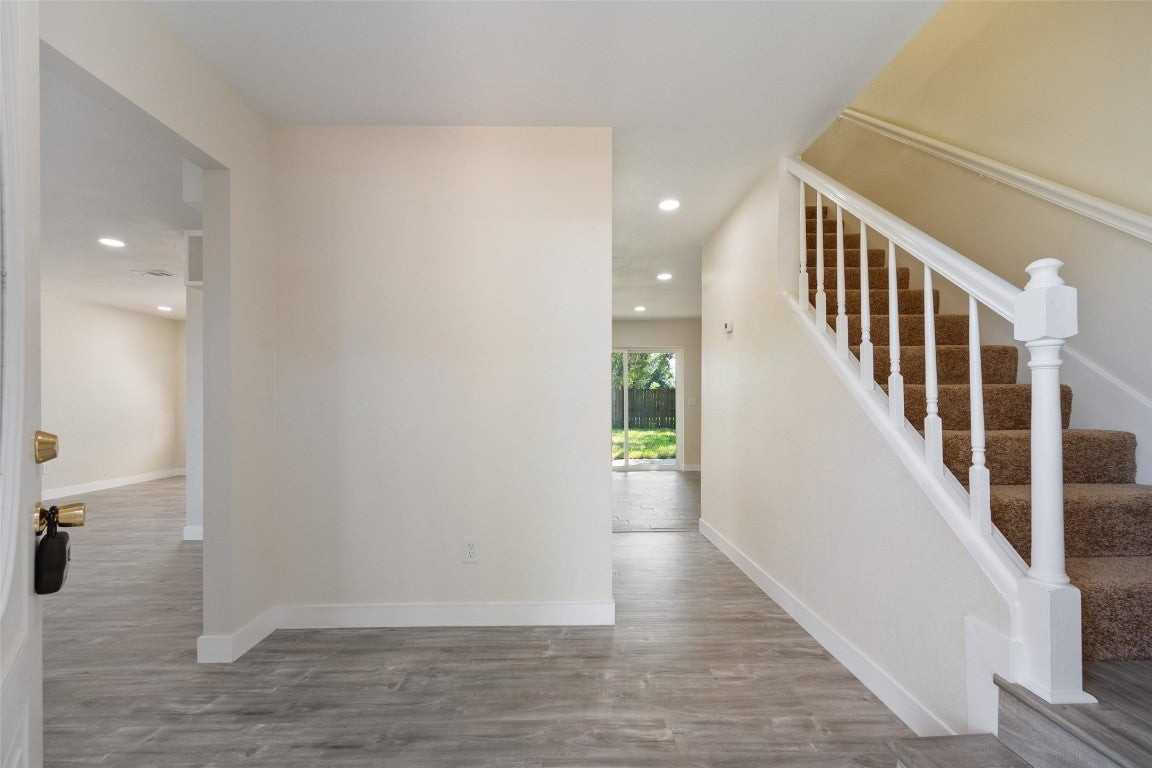 5410 Forest Trails Dr - Photo 5 of 29