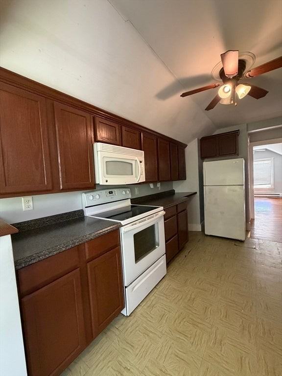 139 Randall St - Photo 5 of 10