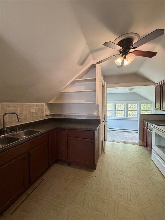 139 Randall St - Photo 6 of 10