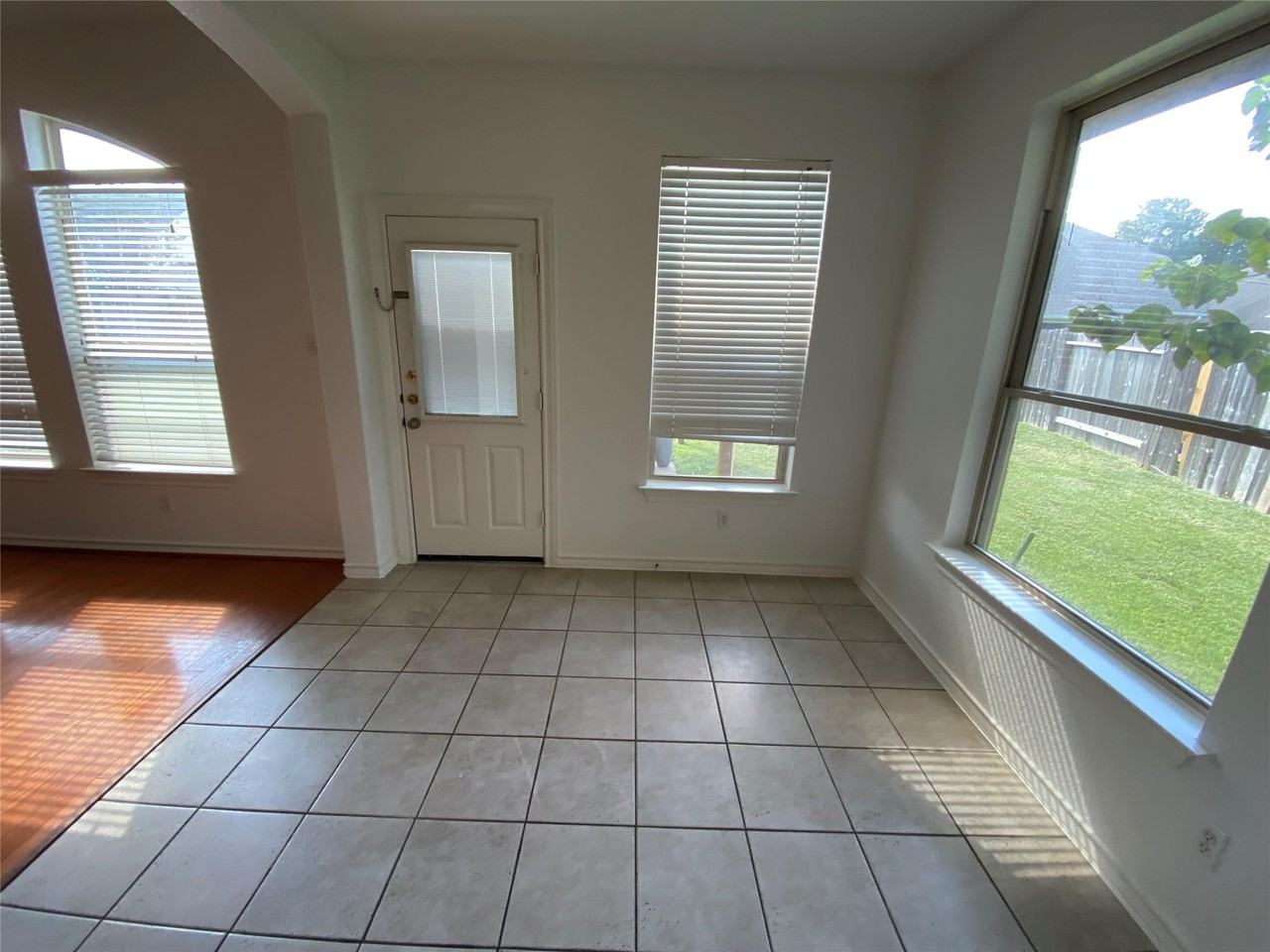5118 Big Meadow Ln - Photo 7 of 17