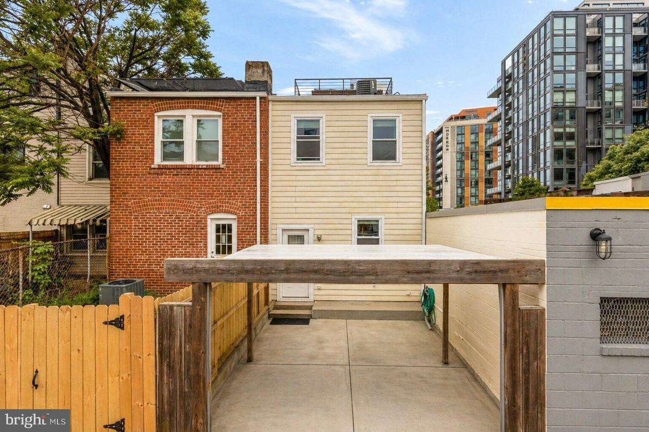 1177 3rd St Ne - Photo 3 of 16
