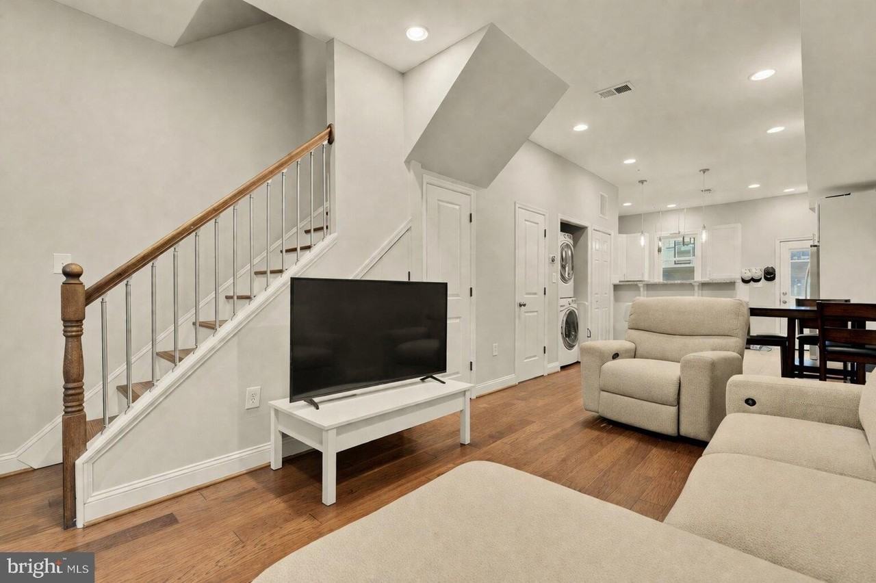 1177 3rd St Ne - Photo 4 of 16