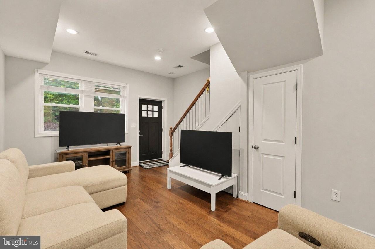 1177 3rd St Ne - Photo 5 of 16
