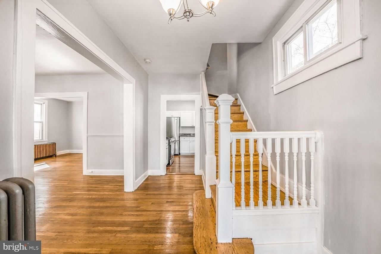 3216 22nd St Ne - Photo 3 of 24