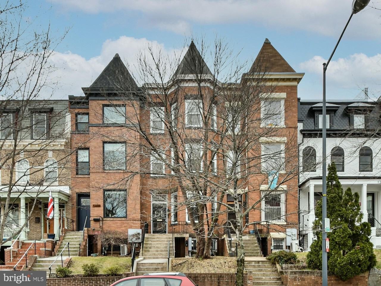 1208 Fairmont St Nw - Photo 2 of 47