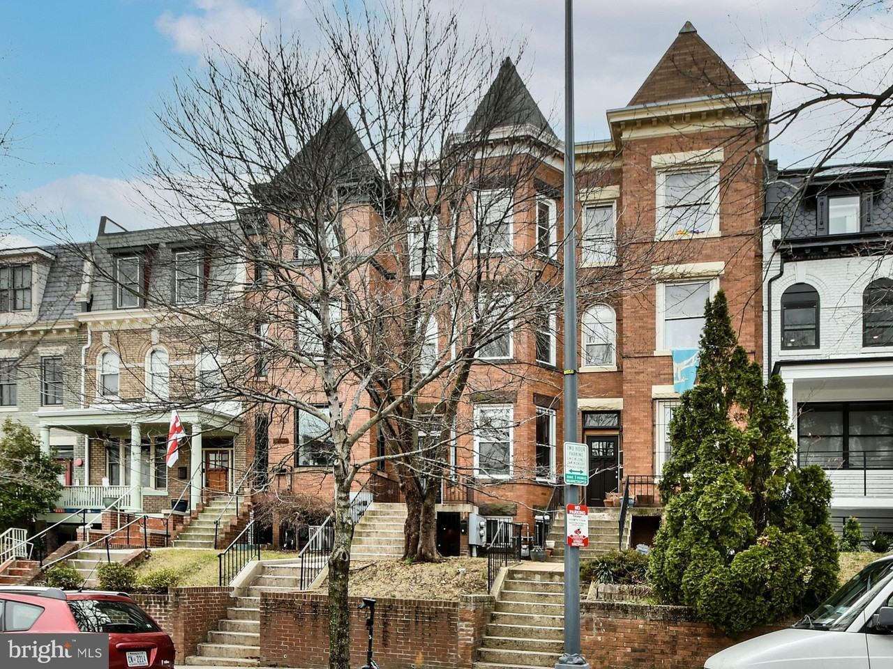 1208 Fairmont St Nw - Photo 3 of 47