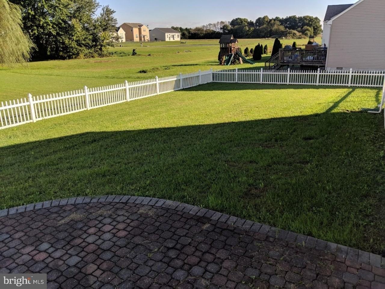 196 Kingsmill Dr - Photo 3 of 17