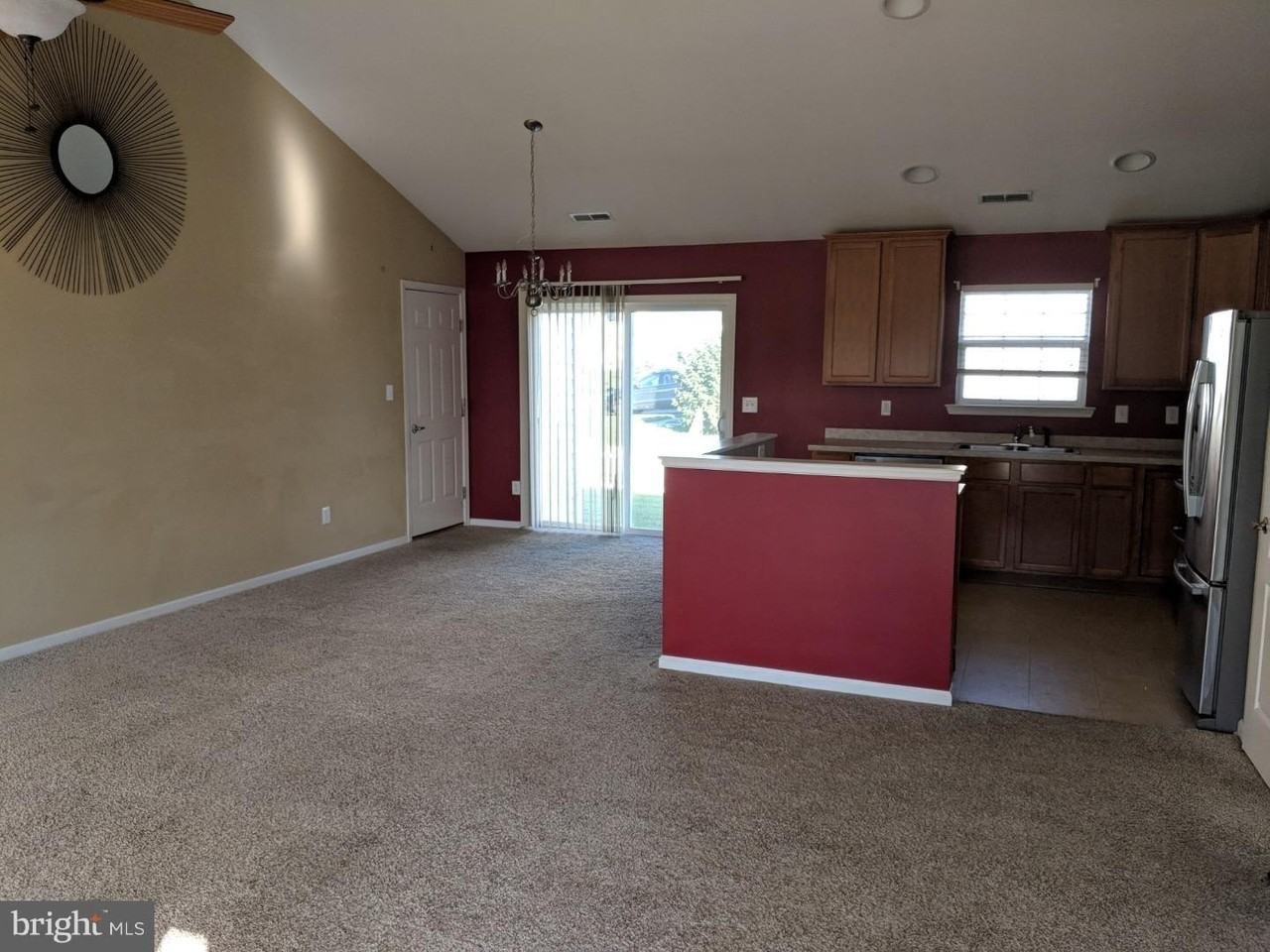 196 Kingsmill Dr - Photo 5 of 17