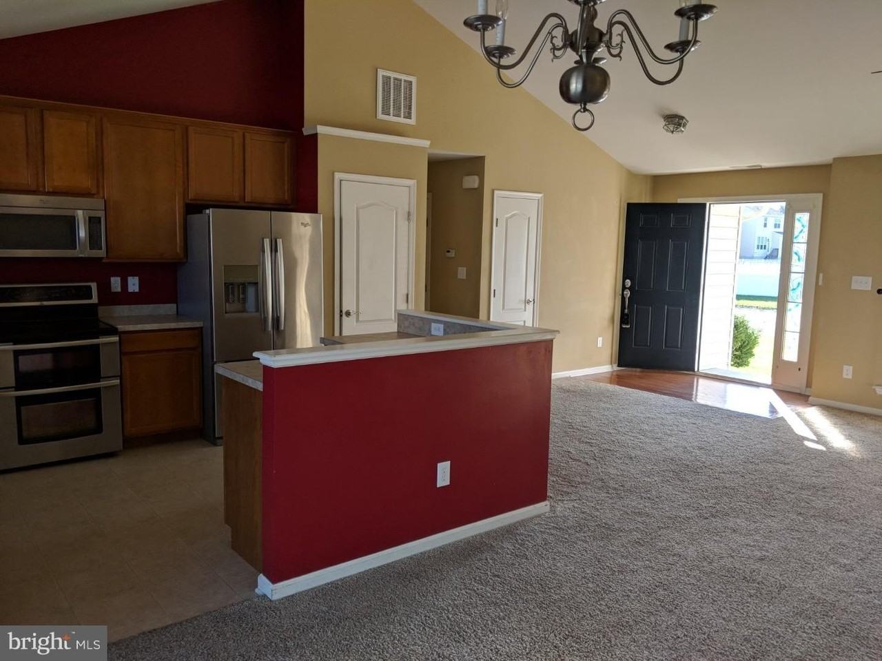 196 Kingsmill Dr - Photo 7 of 17